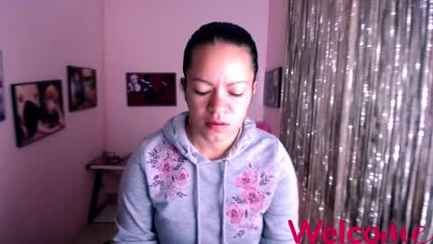 Leandra online show from February 4, 12:44 pm