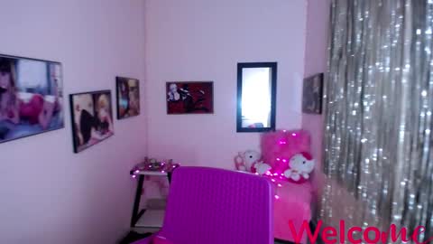 Leandra online show from February 24, 2:36 pm