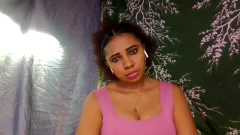 leatianaa online show from July 28, 6:42 pm