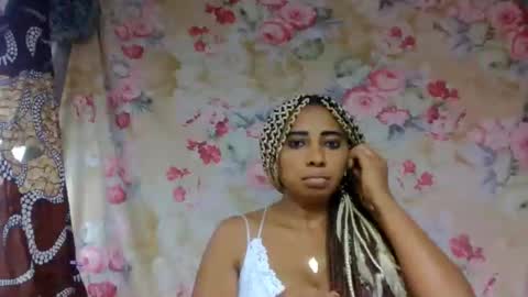 leatianaa online show from May 26, 6:29 pm