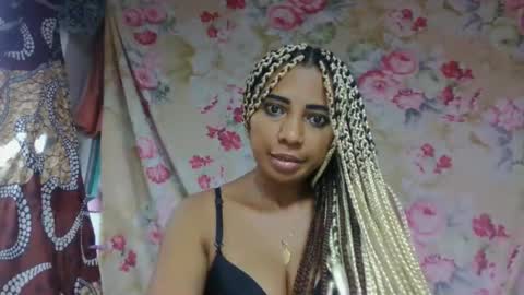 leatianaa online show from May 27, 1:57 am
