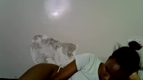 lee baby online show from April 3, 7:34 pm