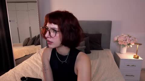 Snapshot of leelooyolo chatting on September 10, 8:53 pm leelooyolo online show from September 10, 8:53 pm
