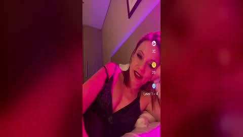 Leelou online show from July 17, 4:11 pm