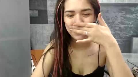 Liya online show from May 11, 4:04 pm