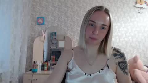 leggywily25 online show from March 10, 2:05 pm