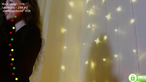 Snapshot of leia_bell chatting on September 26, 7:33 pm hey Im Leia and I love rock online show from September 26, 7:33 pm