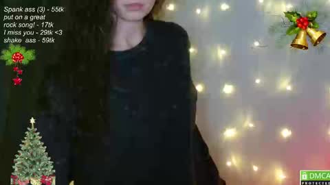 Snapshot of leia_bell chatting on January 4, 4:32 pm hey Im Leia and I love rock online show from January 4, 4:32 pm