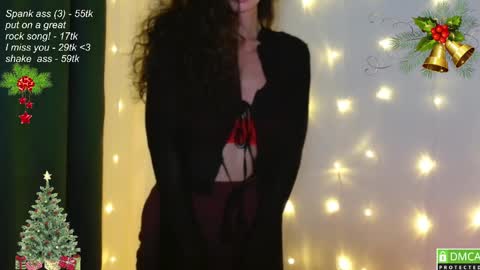 Snapshot of leia_bell chatting on December 28, 4:52 pm hey Im Leia and I love rock online show from December 28, 4:52 pm
