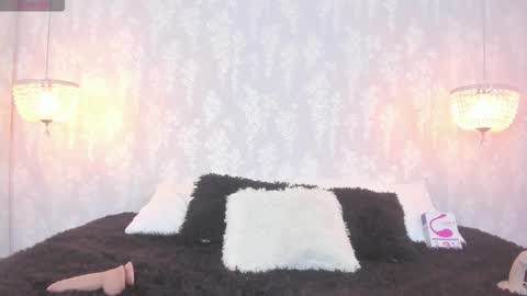 LEIGH ANGELS online show from October 11, 11:51 pm