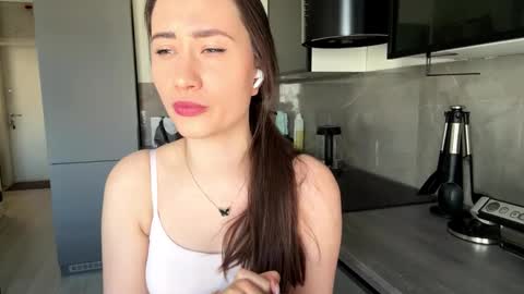 leightongray online show from March 19, 11:14 am