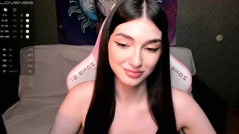 Leila online show from September 16, 3:20 pm