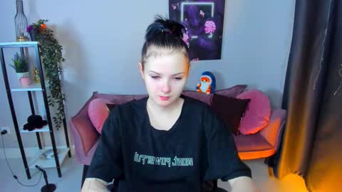 Leila online show from November 23, 11:45 am