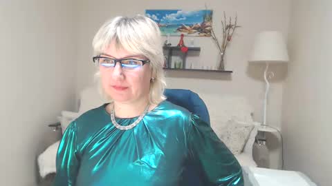Leila Kinky online show from March 3, 3:04 pm