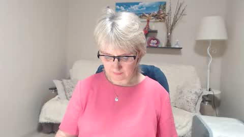 Leila Kinky online show from February 6, 7:34 am