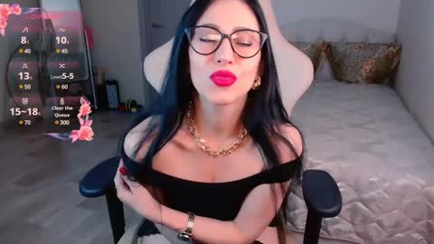 Snapshot of leilamurray chatting on December 8, 8:51 am leilamurray online show from December 8, 8:51 am