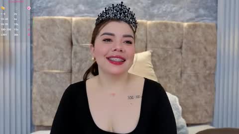 leilapons online show from February 20, 6:53 pm