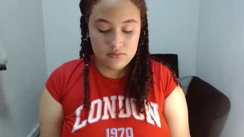 leilaprettysex online show from February 11, 1:01 pm