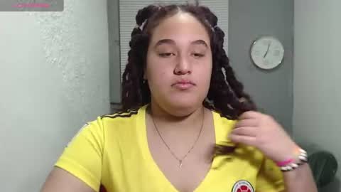 leilasosexy online show from June 17, 1:45 pm