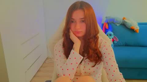 Lelia online show from October 1, 9:25 am