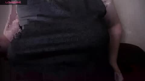 lenagolden online show from March 4, 11:39 am