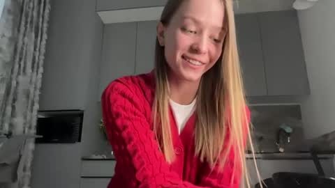 Emma online show from June 3, 2:33 pm
