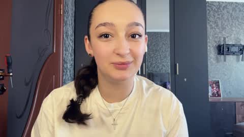 Leo online show from April 3, 8:45 am