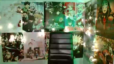 little secret online show from November 26, 8:10 pm