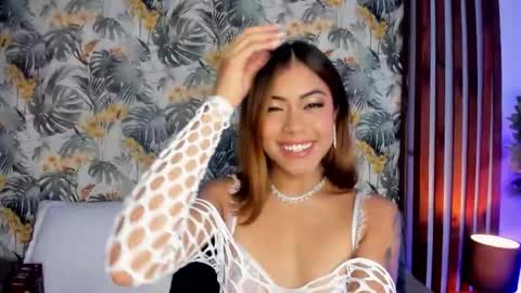 Snapshot of leslybailey chatting on October 13, 11:46 am Lesly Bailey online show from October 13, 11:46 am