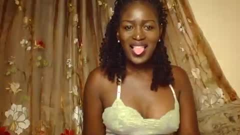 Letecia557422 online show from January 24, 4:28 pm