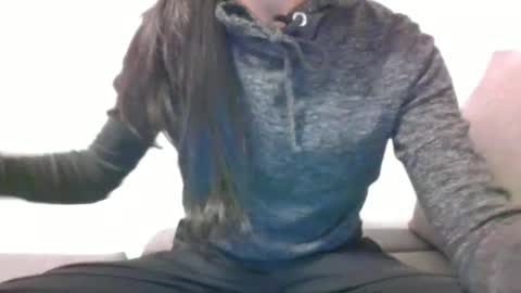 lets_play143 online show from February 18, 5:42 am