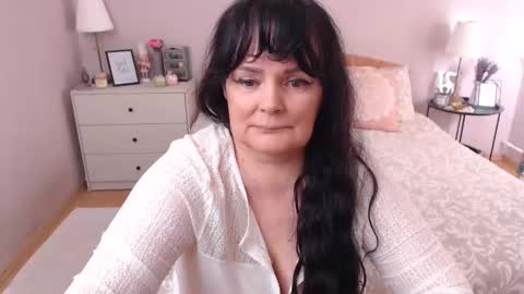 Mary online show from September 30, 12:44 pm