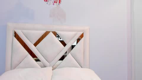 Gabrielle online show from April 11, 11:03 am