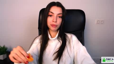 Alexia online show from November 18, 12:39 pm