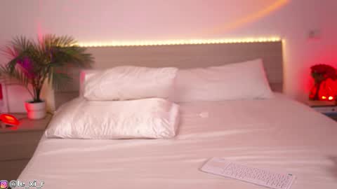 Snapshot of lexi_reed_ chatting on October 1, 2:11 pm Lexi Reed online show from October 1, 2:11 pm