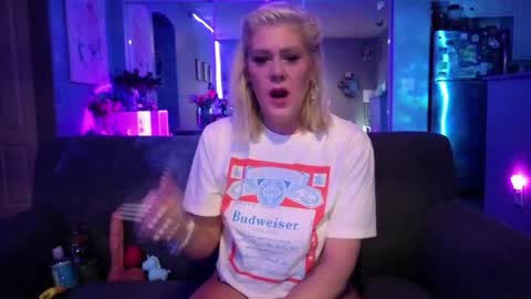 Lexi online show from May 27, 5:37 am