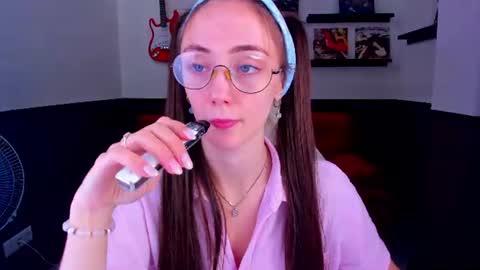 Lexi GTM2 MonWedThurSatSun 1000am-400pm online show from July 26, 2:19 am