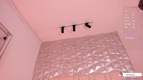 Lexie  online show from February 7, 12:39 pm