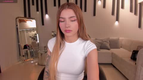 Lexie  online show from March 7, 8:00 pm