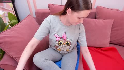 Lexi online show from February 7, 7:07 am