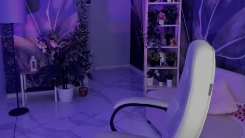 Lexi Wenford NO NUDE GODDESS online show from September 30, 3:01 am