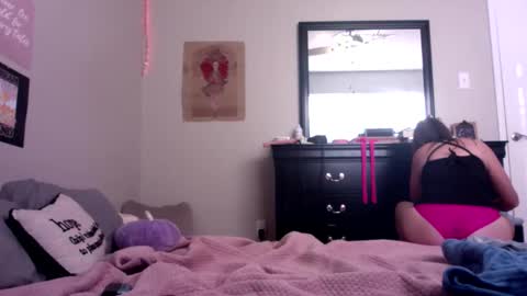 lexwyoex online show from November 9, 10:49 pm