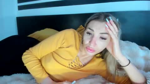 Lexy online show from March 25, 1:03 pm