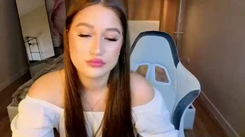 Lexy Gilbert online show from July 28, 3:21 pm