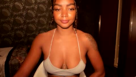 Snapshot of lexy_squirt_queen chatting on September 21, 1:26 am LEXY - Independent account online show from September 21, 1:26 am