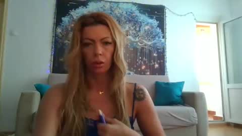 Leya online show from January 7, 8:03 am