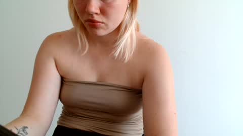 Leyla online show from July 27, 6:21 am