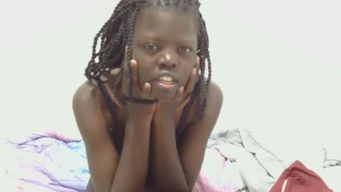 laylani69 online show from June 20, 12:31 pm