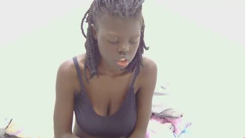 laylani69 online show from July 6, 8:41 am