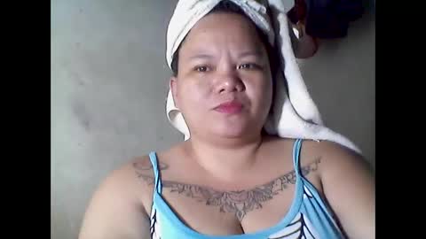 lhiannash33 online show from September 18, 7:18 am